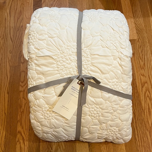 Anthropologie Dahlia Cotton Jersey Floral Quilt Size Queen NWT - Picture 6 of 11